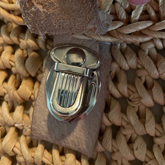 Raffia Snap & Canvas Minimalist Backpack - Picture 5 of 7